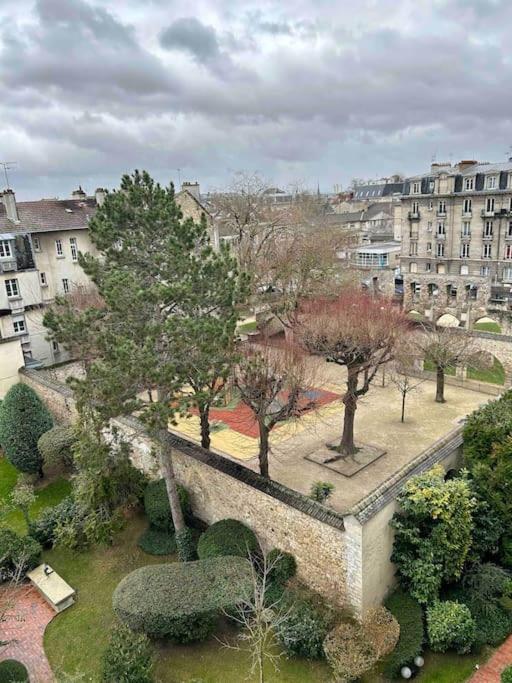 Studio- Avec Parking- Proche Cathedrale Реймс Екстер'єр фото