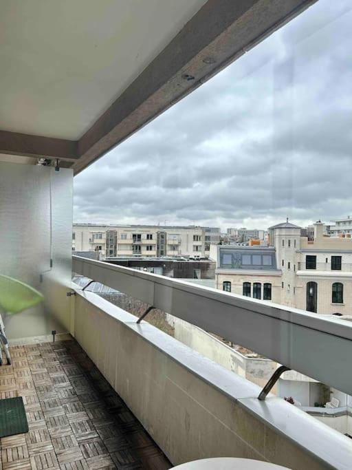 Studio- Avec Parking- Proche Cathedrale Реймс Екстер'єр фото